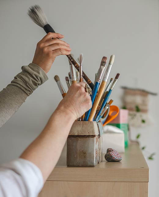 Art therapy workshop in Sechelt BC supporting women, caregivers, and families through creative group counselling